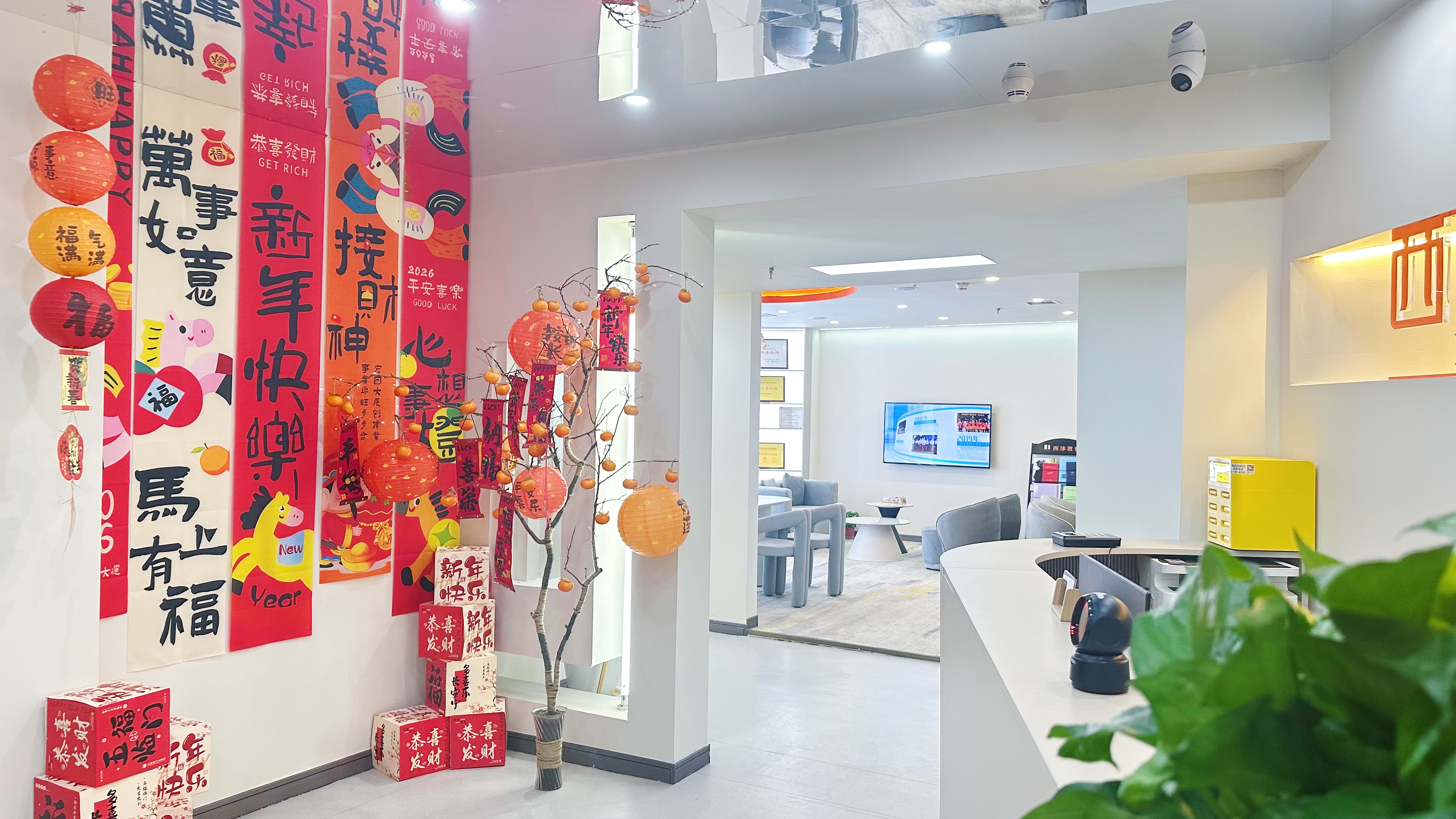 <b>初高中毕业学什么技术好？首选美发</b>